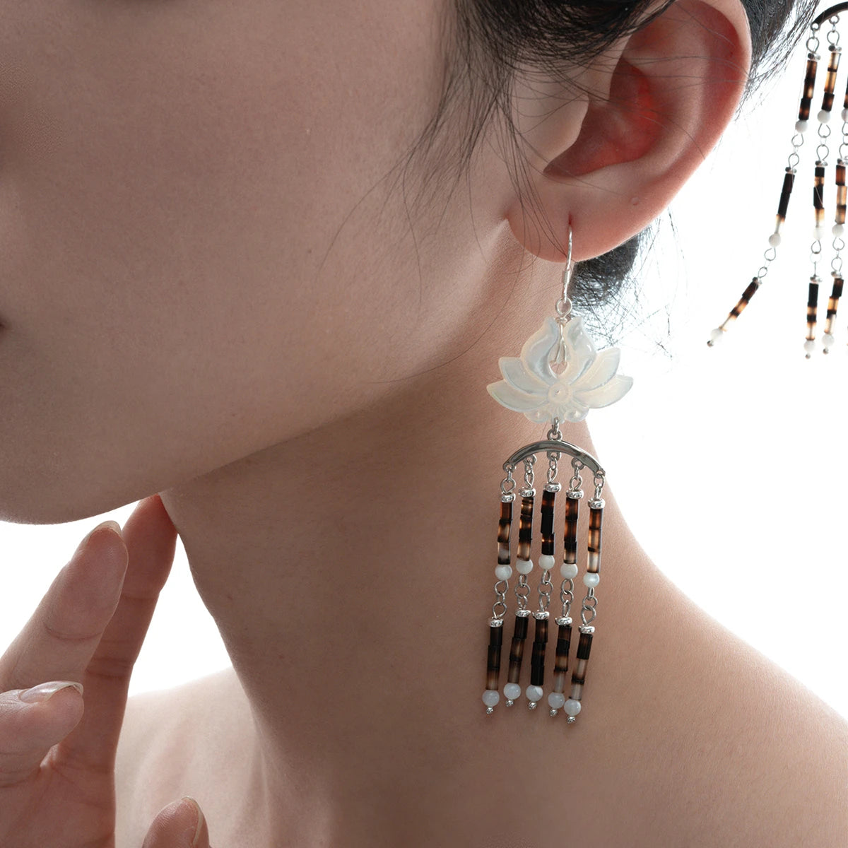 Oriental Color-Changing Lotus Earrings