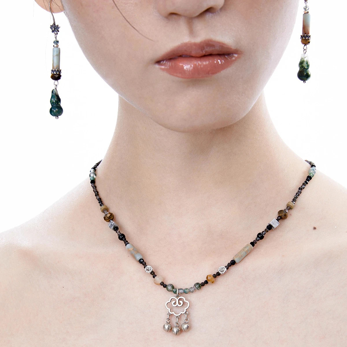 Tibetan Energy: Suzhou Vintage Handcrafted Agate Necklace