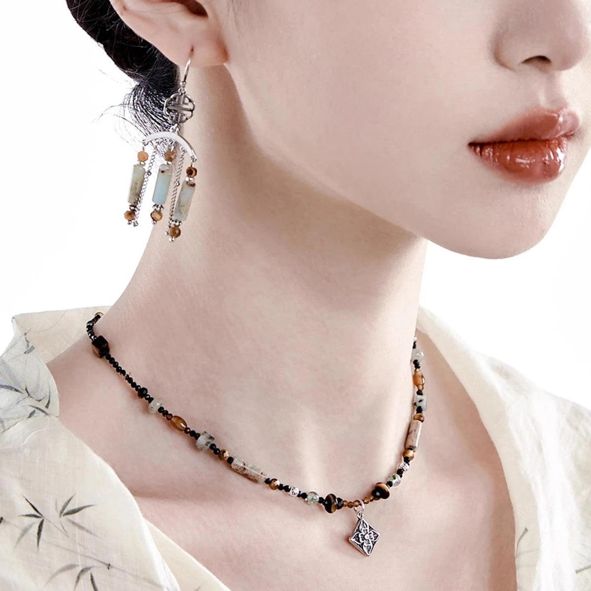 Lhasa Natural Agate Beaded Necklace